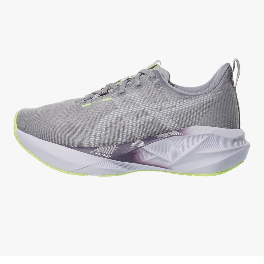ASICS Novablast 5 running shoes